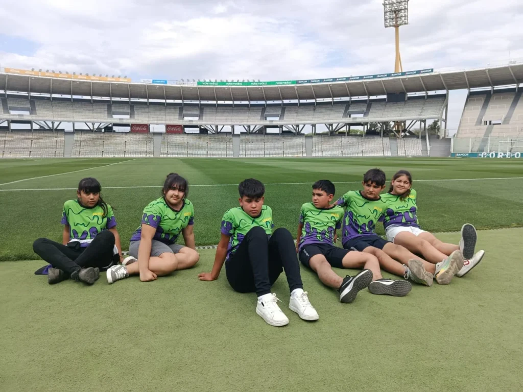 Viaje de «egresados» de alumnos de 6° de Escuela Domingo Faustino Sarmiento